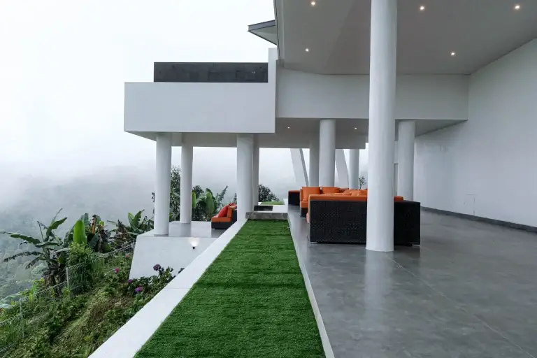 GalleryLounge F1 - SON00346-HDR_result